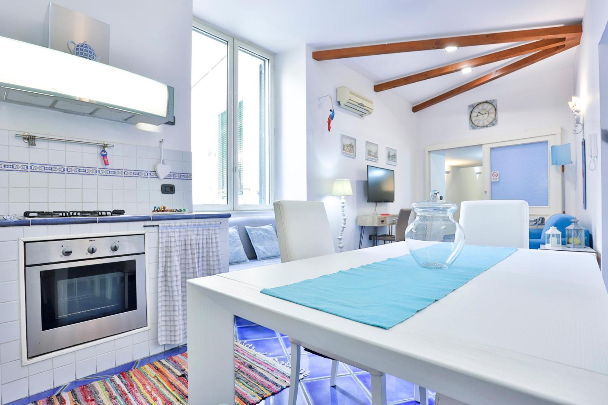 My House Carlo Iii Square