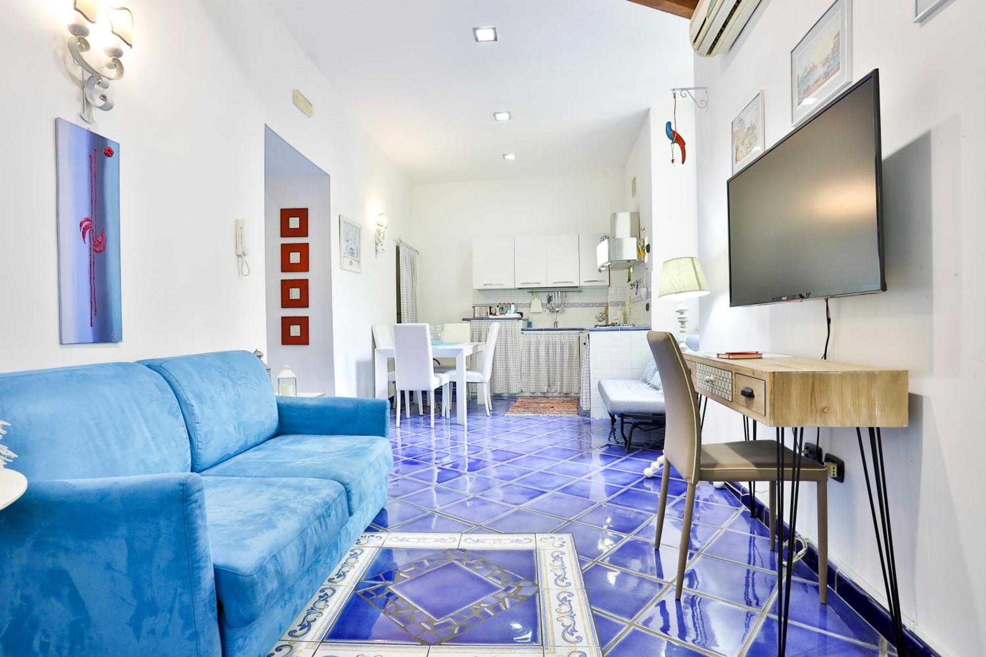 My House Carlo Iii Square Napels